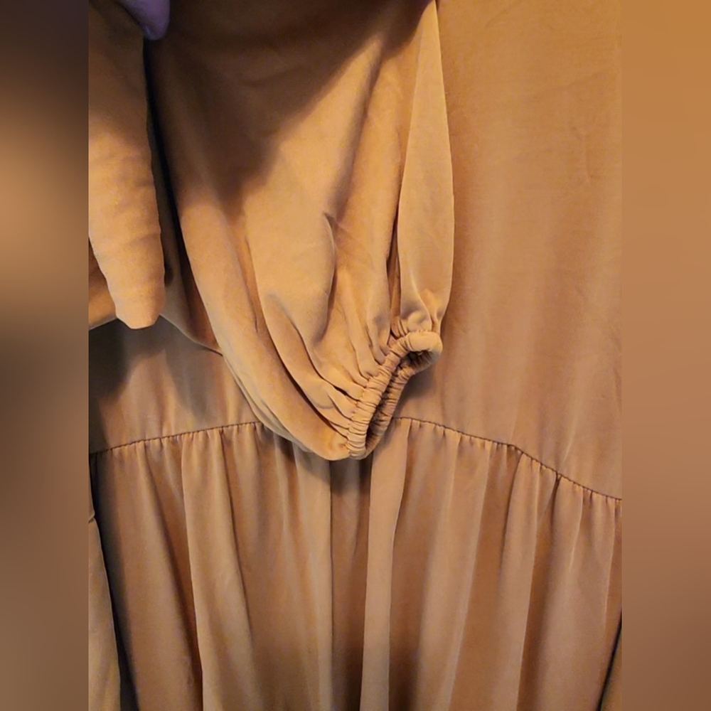 Dress - Picture 3 of 3
